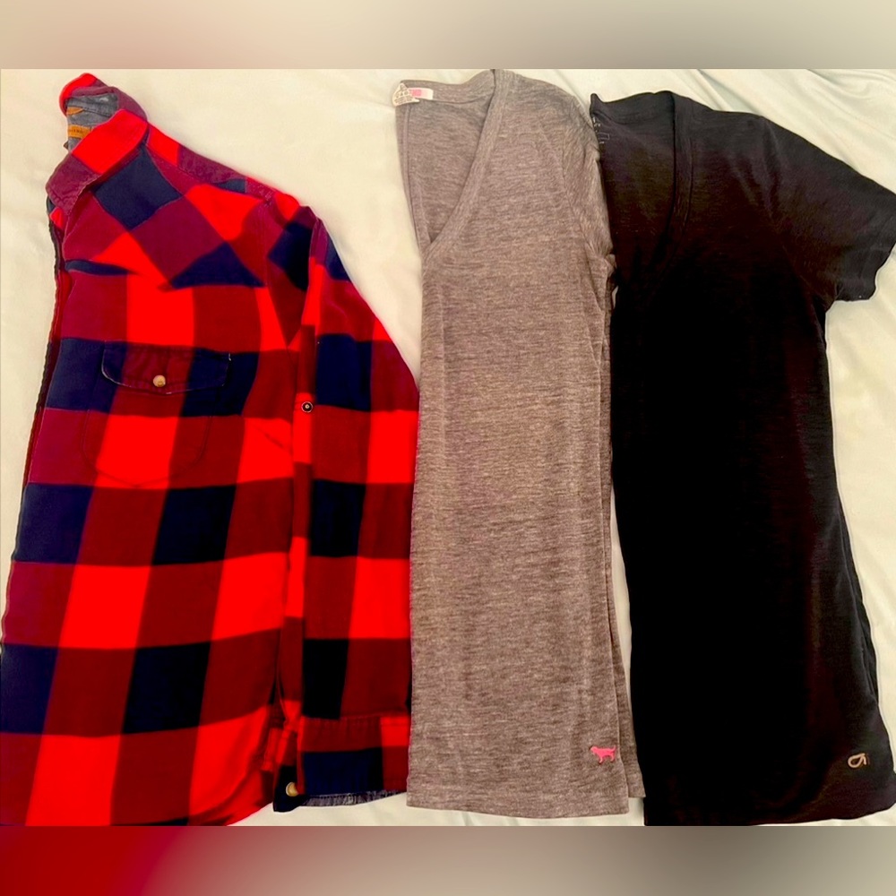 Women’s bundle of 3 shirts size medium